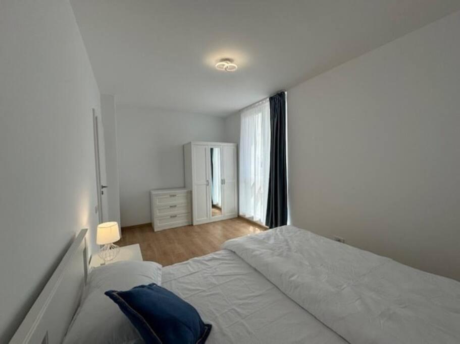 Joy City Stay Vivalia 7B-25 Timişoara Exteriör bild